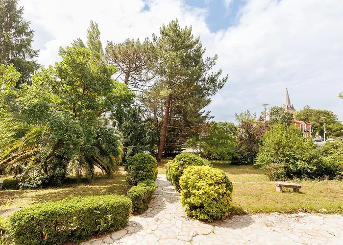 公寓 Lingaillat, Au Coeur D'un Parc *