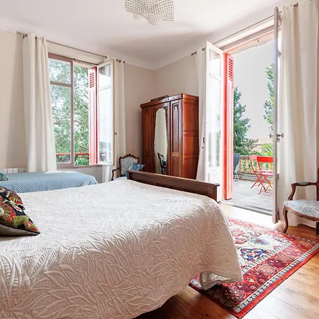 Lingaillat, Au Coeur D'un Parc *