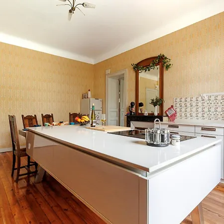 Lingaillat, Au Coeur D'un Parc 아파트