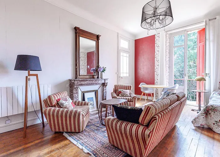 Lingaillat, Au Coeur D'un Parc *